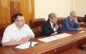 Мэр Запорожья поручил организовать плановый медосмотр тех, кто переезжает из зоны АТО