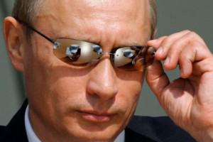 Путин: Россия будет и дальше отстаивать права соотечественников за рубежом