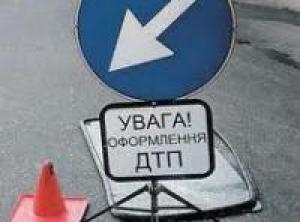 Вследствие столкновения легковушки и автобуса на Львовщине погибло 3 человека