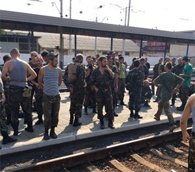 Военные 24-й бригады, подняли бунт в Запорожье Военные 24-й бригады, подняли бунт в Запорожье