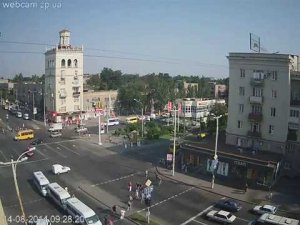 Как столкнулись три маршрутки в Запорожье — уникальное видео