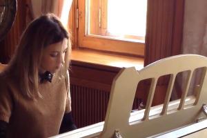 «Няшная» прокурор Крыма сыграла в Ливадийском дворце