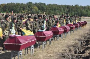 Запорожцы провели в последний путь 56 неизвестных бойцов АТО (Фото)