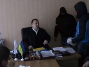 За детсадовское масло и кормление им чиновника будут отвечать обе стороны