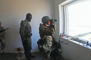 Украинские военные не уйдут из донецкого аэропорта