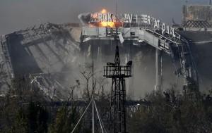 В донецком аэропорту взорвали старый терминал