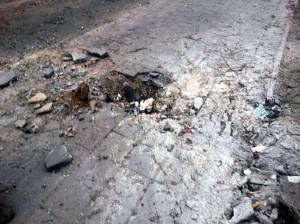 Погибшие и раненые, разрушенные дома и машины — картина в Мариуполе