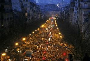 В Канаде состоялся марш памяти о жертвах терактов в Париже
