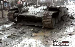 Углегорск после боев: разбитая техника ВСУ, разрушенные дома и воронки (ВИДЕО)