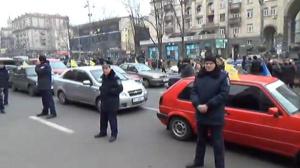 Участники «Марша белых платочков» разблокировали Крещатик