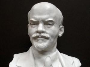 В запорожском селе повалили Ленина среди бела дня