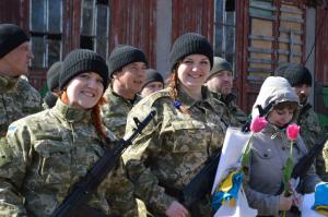 Запорожанки отправились воевать в добровольческий батальон