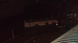 В Броварах маршрутный автобус упал с моста