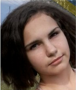 Под Запорожьем пропала девушка в розовой жилетке