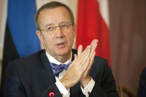 Эстонский президент: У меня нет желания бомбить Россию