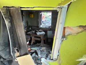 В сети появились видеосюжеты, снятые до и после обстрела Горловки