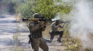 В Станице Луганской украинские военные вступили с террористами в ближний бой