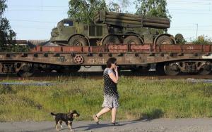 Боевики маскируют бронетехнику возле жилых кварталов и на авторемонтных предприятиях, - ИС