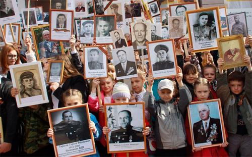 Парады Победы в разных городах нашей большой Родины