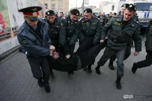 В России полицейские сломали позвоночник задержанному