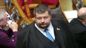 Нардеп Мосийчук под дулом автомата поставил гаишников на колени
