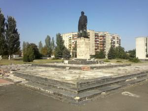 На Луганщине вместо Ленина будет фонтан