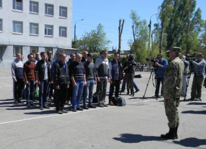 Этой осенью призовут 600 запорожцев