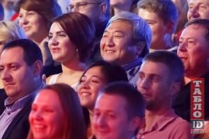 Запорожский мэр «засветился» с любовницей на шоу в Киеве