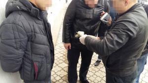 В Запорожской области СБУ задержала милиционера на взятке в 700 долларов