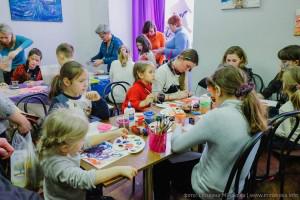 Горожан приглашают на выставку детского рисунка