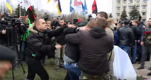 Майдауны в Одессе подрались из-за русского языка