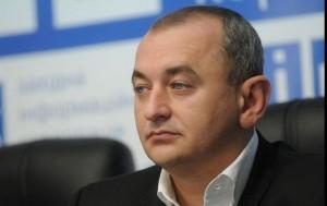 Экс-министры обороны и экс-начальник Генштаба объявлены в розыск