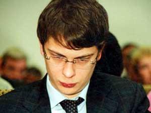 Главного коррупционера, связанного с «Запорожьеоблэнерго», объявили в розыск
