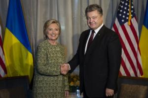 Порошенко встретился с Клинтон: о чем говорили политики