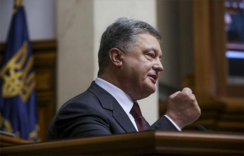 Охрана Порошенко пообещала прострелить ноги журналистам