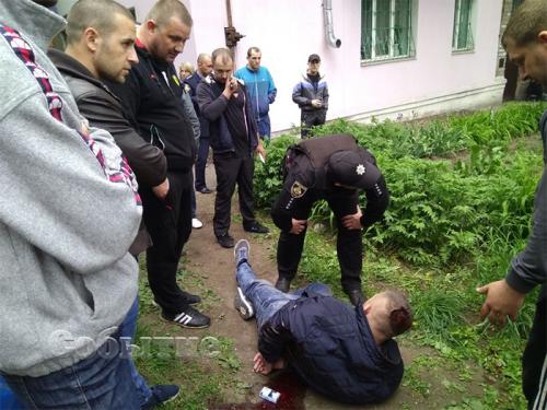 Видео задержания таксистами боевиков Яроша в Днепродзержинске