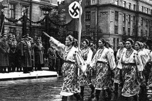 «Отстираем» ли мы вышиванку?
