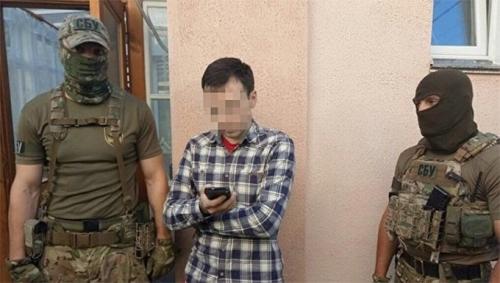 Сегодня на Украине на одного политического узника стало больше