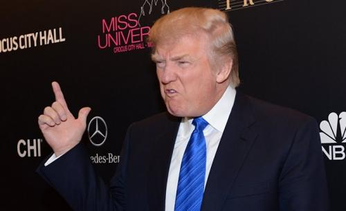 Трамп возмущён предложением Макрона создать армию ЕС для защиты от США