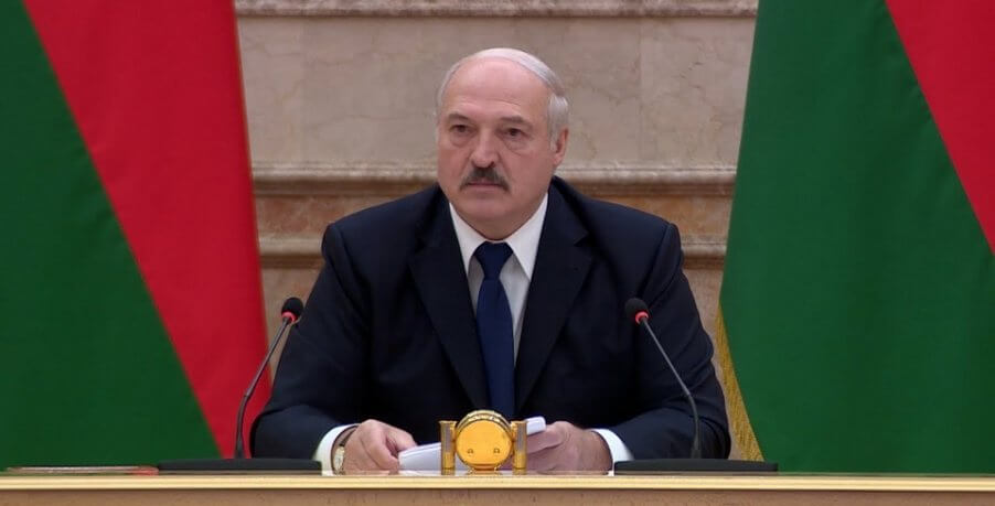 Лукашенко не только побеждает, но и проигрывает